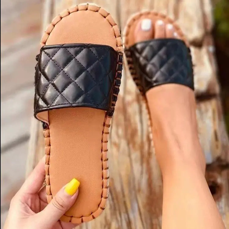 Women's Casual Flip Flops - amore jewelers STORE
