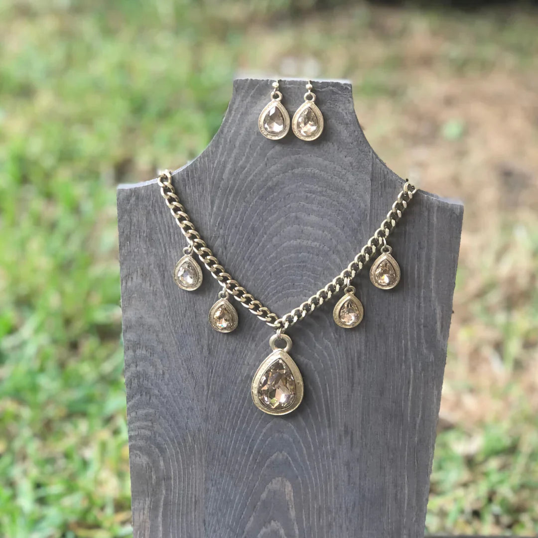 Amanda Necklace - amore jewelers STORE
